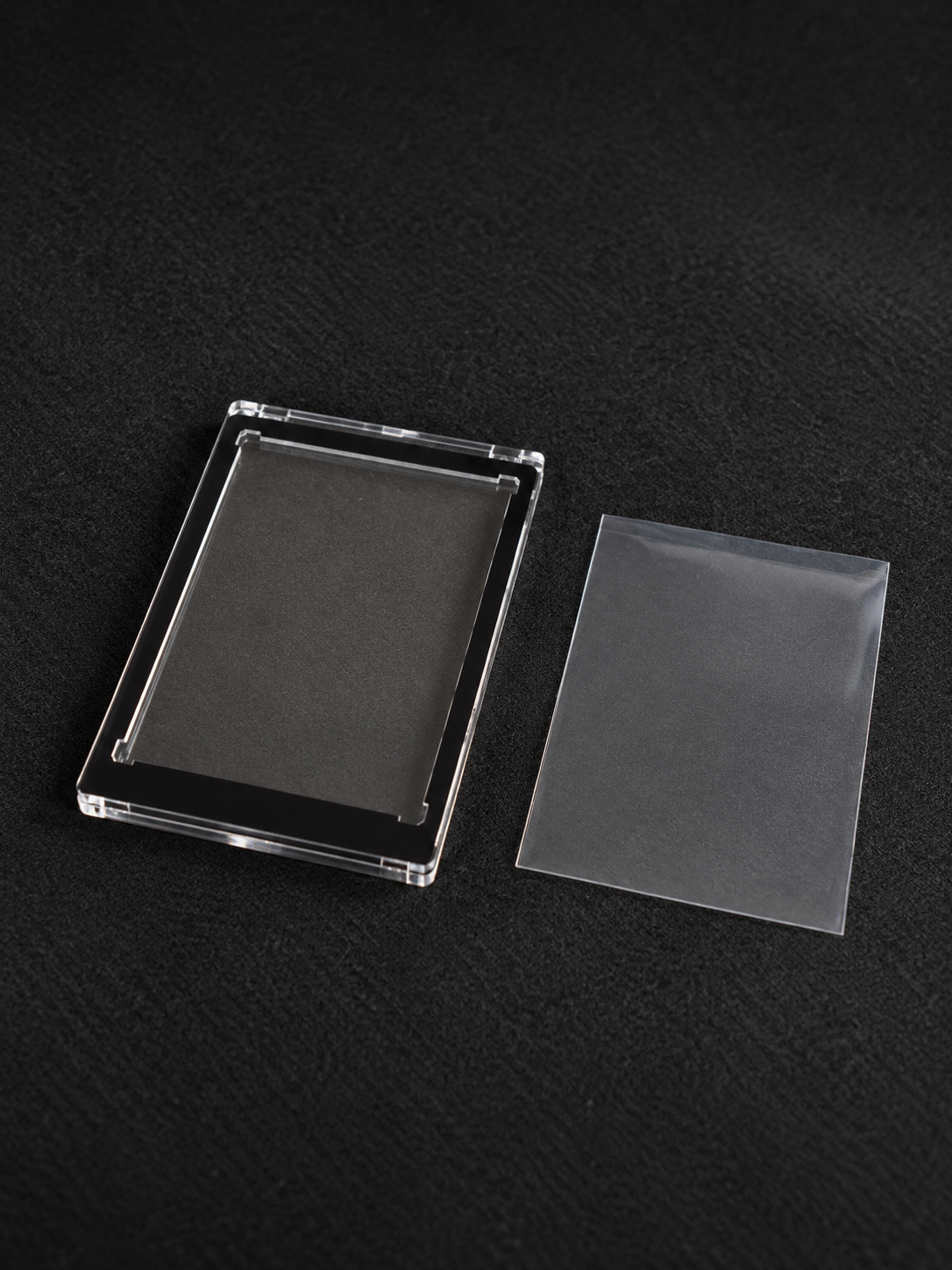 9-Card Trading Card Wall Display Frame